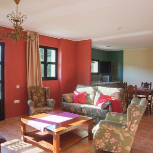 Escapada con Desayuno en Hotel La Casona de la Roza 4* (Villaviciosa, Asturias)