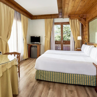 Escapada con Cena en Hotel Grèvol Spa 4* (Llanars, Girona)