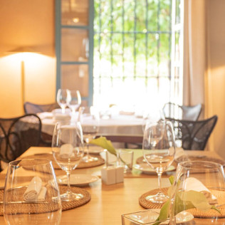 Cena para dos en el Restaurante Azahar del Hotel Hospes Las Casas del Rey de Baeza 4* (Sevilla)