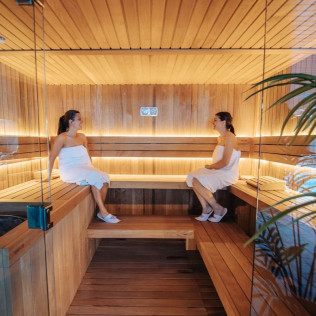 Escapada con Spa en Hotel Spa Galatea 4* en Sanxenxo y Visita a Bodegas Martín Códax con Cata para dos (Pontevedra)
