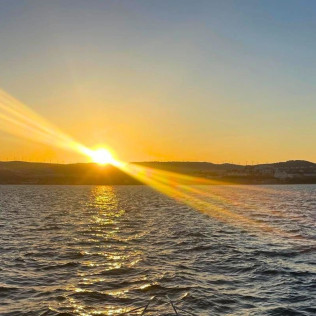 Salida Sunset Romántica Privada con Cava para dos en La Duquesa (Manilva, Málaga)