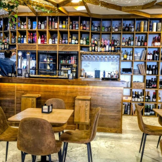 Cata de 6 Vinos Andaluces con Degustación de Jamón Ibérico (Madrid)