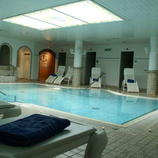 Escapada de 2 Noches con Comida y Circuito Termal para dos en Hotel Termes La Garriga 4* (La Garriga, Barcelona)