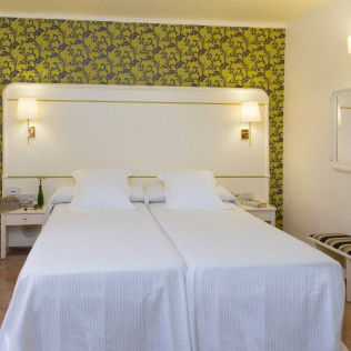 Escapada Relax con Spa Privado en Hotel Spa Porto Cristo 4* (Port de la Selva, Girona)
