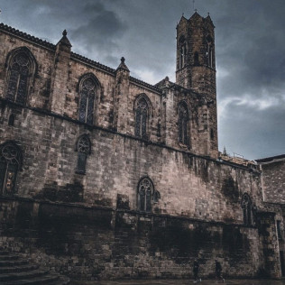 Escape Room al Aire Libre: “El Manuscrito de Piedra” (Barcelona)