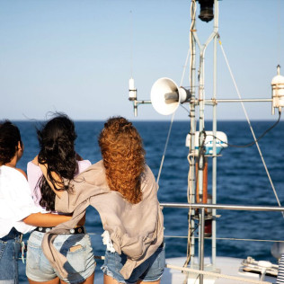 Excursión en Catamarán con Baño y Comida (Valencia)