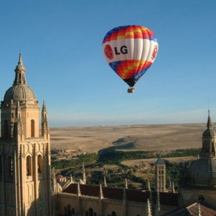 Vuelo en Globo con Cava, Almuerzo, Fotos y Vídeo HD (Segovia)