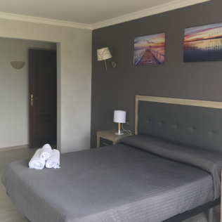 Escapada Relax con Jacuzzi en Hotel Petit Mirador 3* (Torrelles de Llobregat, Barcelona)