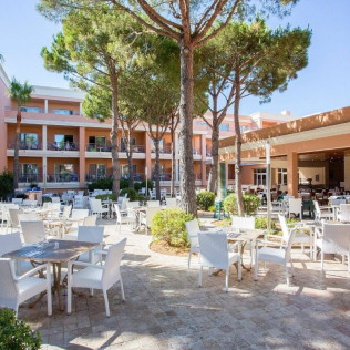 Circuito Spa, Masaje Relajante y Desayuno en Hipotels Barrosa Garden 4* (Chiclana de la Frontera, Cádiz)