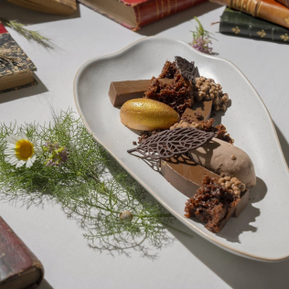 Menú Degustación para dos en Restaurante T22 del Hotel Casa Palacio María Luisa 5* GL (Jerez de la Frontera, Cádiz)