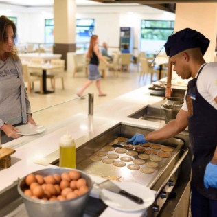Circuito Spa y Desayuno para dos en Hotel Villa Romana 4* (Salou, Tarragona)