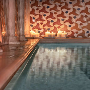 MIMMA: Baños Árabes y Masaje Relajante para Parejas en Hammam Al Andalus (Granada)