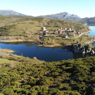 Escapada 2 Noches con Desayuno en Hotel Pico Espigüete (Alba de los Cardaños, Palencia)