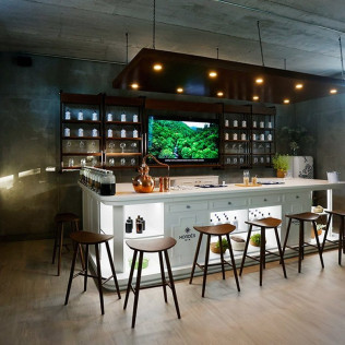 Escapada con Desayuno en Hotel Congreso 4* y Visita a Casa Nordés (A Coruña)