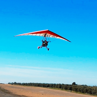 Piloto por un Día: Vuelo en Ala Delta Motorizado con Vídeo (Villafranca de Córdoba, Córdoba)