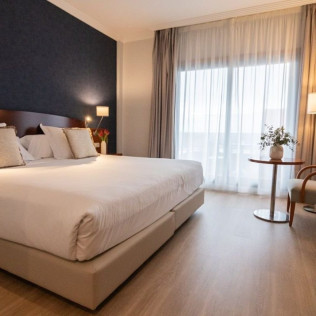 Escapada con Spa en Hotel Spa Galatea 4* en Sanxenxo y Visita a Bodegas Martín Códax con Cata para dos (Pontevedra)