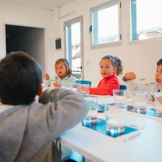 Experiència #Aprop: Visita a Llet Nostra con Degustación de Leche (Monells, Girona)