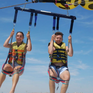 Parasailing (Torrevieja, Alicante)