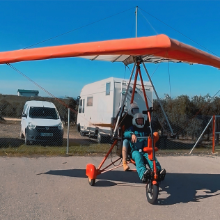 Piloto por un Día: Vuelo en Ala Delta Motorizado con Vídeo (Villafranca de Córdoba, Córdoba)