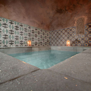 MIMMA: Baños Árabes y Masaje Relajante para Parejas en Hammam Al Andalus (Granada)