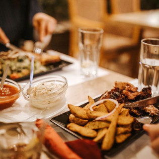 Comida o Cena Gourmet para dos en el Restaurante Abrasador (28 localizaciones)