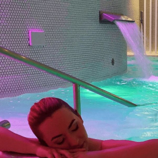 Masaje Thai Pareja: Circuito Spa y Masaje Tailandés para dos en Benicaldea Thai Massage & Spa (Benidorm, Alicante)