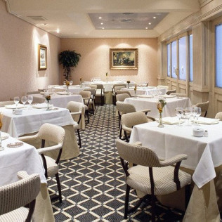 Cena Romántica y Spa para dos en Hotel Beatriz Toledo Auditorium & Spa 4* (Toledo)