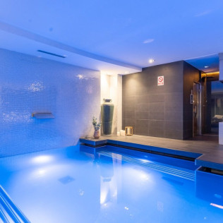 Circuito Spa y Masaje con Cava o Zumo para dos en Serena SPA @ Grums Hotel 4* (Barcelona)