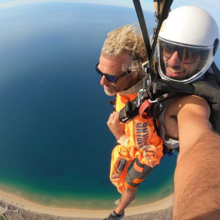 Salto Tándem en Paracaídas desde 4600 metros (Montes de Alvor, Portugal)