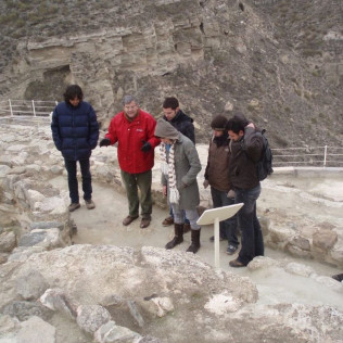 Escapada con Cena en Casas Cueva El Mirador de Galera con Visita a Museo y Yacimientos Arqueológicos (Galera, Granada)