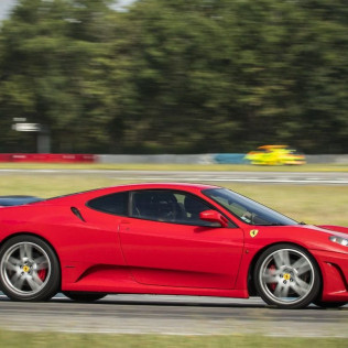 Conducir un Ferrari F430 en Carretera (Braga, Portugal)