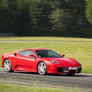 Conducir un Ferrari F430 en el Circuito Vasco Sameiro (Braga, Portugal)