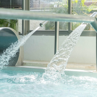 Pack Romántico Relax: Spa con Cava y Bombones y Masaje para dos en Tahara Spa del Hotel Sun Palace Albir & Spa 4* (Alfàs del Pi, Alicante)