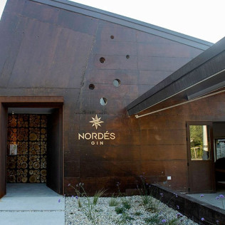Circuito Spa en Hotel Congreso 4* y Visita a Casa Nordés para dos (A Coruña)
