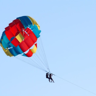 Parasailing (Torrevieja, Alicante)