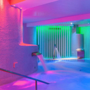 Masaje Thai Pareja: Circuito Spa y Masaje Tailandés para dos en Benicaldea Thai Massage & Spa (Benidorm, Alicante)