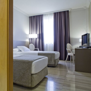 Escapada con Desayuno en Hotel Ciutat de Tarragona 4* (Tarragona)