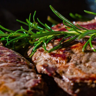 Comida o Cena Gourmet para dos en el Restaurante Abrasador (28 localizaciones)