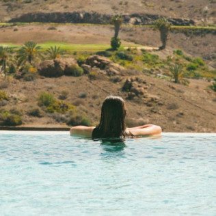 Spa Nocturno y Masaje para Parejas con Postre y Cava en Be Aloe Wellness by Salobre Hotel Resort & Serenity 5* (Maspalomas, Gran Canaria)