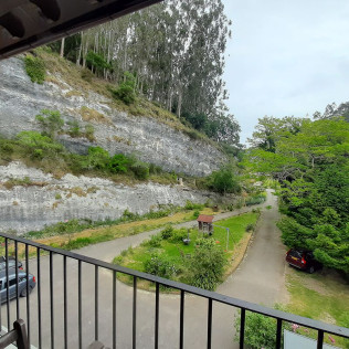 Escapada de 2 Noches con Desayuno en Agroturismo Muriances (Vilde, Asturias)