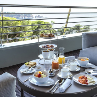 Escapada Beauty Flash con Circuito Spa, Masajes y Cava en Alàbriga Hotel & Home Suites 5* GL (Sant Feliu de Guíxols, Girona)