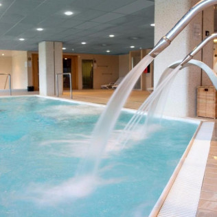 Escapada Enológica: Noche con Spa y Comida en Hotel Dolce by Wyndham 4* Sup y Visita a Bodega y Cata de Vino para dos (Barcelona)