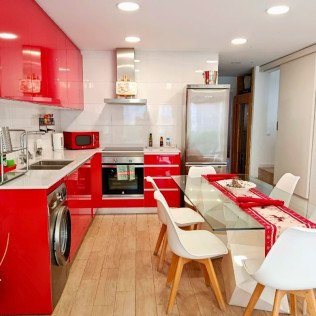 Escapada Romántica con Spa Privado en Montserrat Paradise Apartament (Monistrol de Montserrat, Barcelona)
