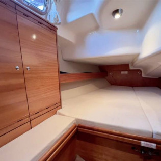 Puesta de Sol en Velero Privado con Cava y Opción a Cena y Noche a Bordo para dos (Barcelona)