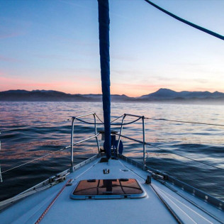 Despierta tus sentidos en Velero Privado para dos (Getaria, Guipúzcoa)