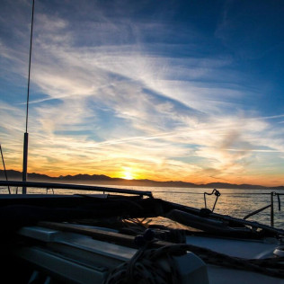 Despierta tus sentidos en Velero Privado para dos (Getaria, Guipúzcoa)