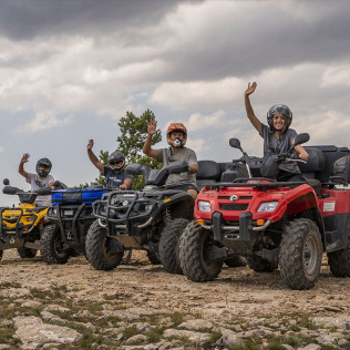 Escapada de 1 o 2 Noches con Ruta Guiada en Quad en Apartamentos Rurales Sierra de Gúdar (Gúdar, Teruel)