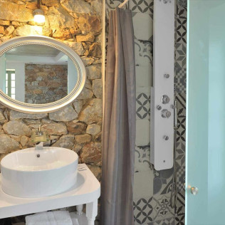 Escapada de 2 Noches con Desayuno en Apartamentos La Llongar Piloña (Infiesto, Asturias)