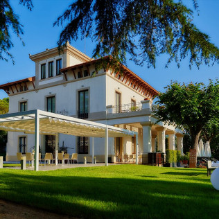 Escapada de 2 Noches con Desayuno en Hotel Arrey Alella 4* (Alella, Barcelona)