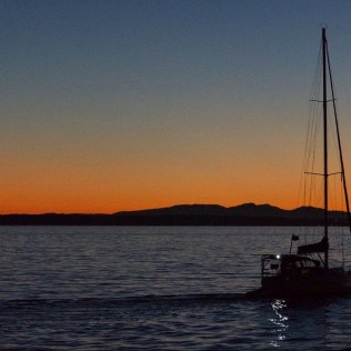 Atardecer en Velero para dos: Sotogrande Sunset Experience (Sotogrande, Cádiz)